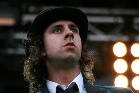 Frequency maximo park 1.jpg