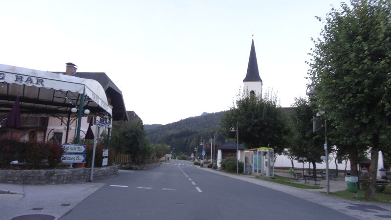 Datei:Kirchenstraße (Fuschl am See).jpg