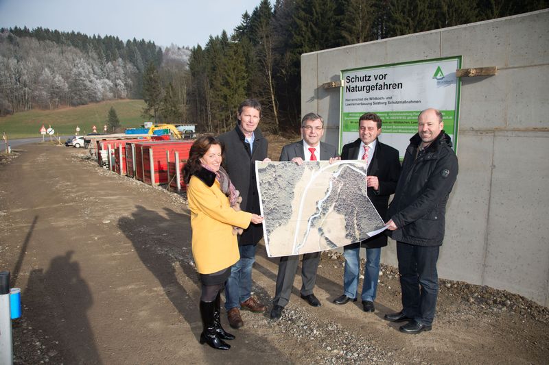 Datei:Hochwasserschutz Thalgau SchwaigerThalgau1812201303.jpg