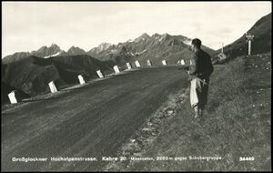 Südrampe der Großglockner Hochalpenstraße Kehre Mesenaten 1936.jpg