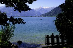 Zeller See Kitzsteinhorn.jpg