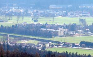 Kahlsperg, Ansicht vom Almerberg aus.jpg