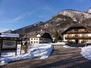 Leopoldhof in Ried am Wolfgangsee.JPG