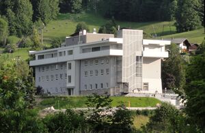 EMCO Klinik, Nordansicht, Juni 2016.jpg