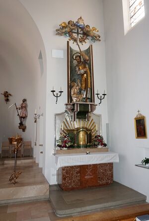 Seeham, rechter Seitenaltar.jpg