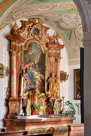 2021 10 17 Imbergkirche Kapuzinerberg rechter Seitenaltar.jpg