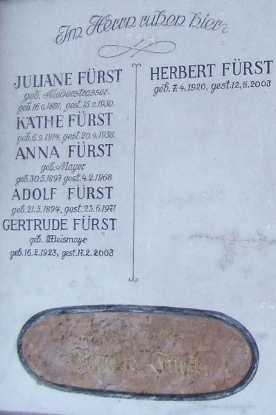 Datei:Fürst-Grabtafel.jpg
