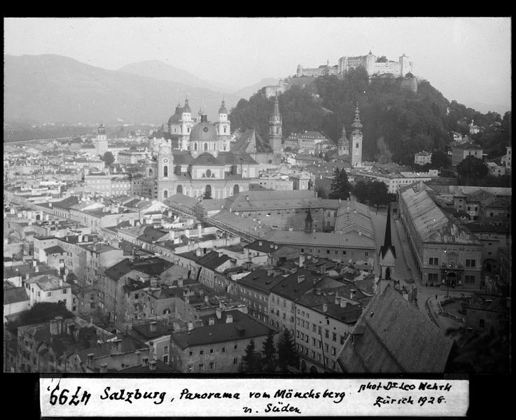 Datei:Salzburg Altstadt Universität Hofmarstall.jpg