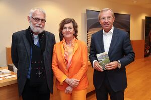 Lesung Buch Menschen in Salzburg im Schüttkasten 2016.jpg