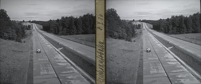 Datei:Reichsautobahn 1936 Rosenheim München.jpg
