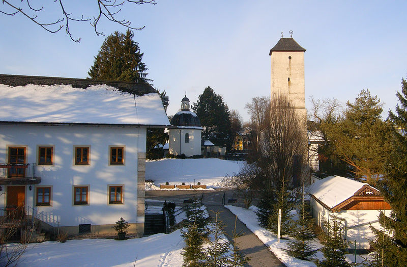 Datei:Winterruhe im Stille-Nacht- Bezirk.jpg