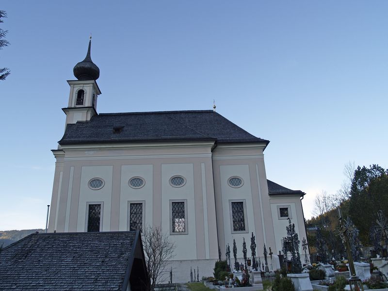 Datei:Flachau Pfarrkirche03.jpg