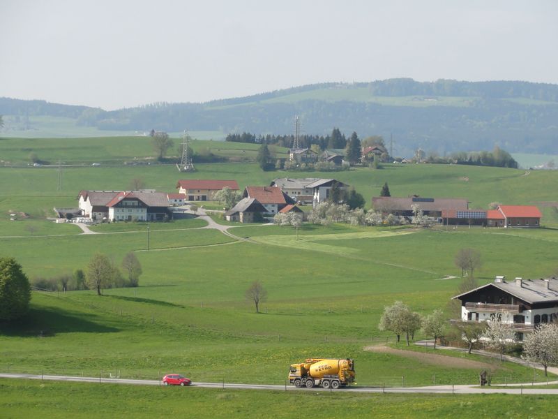 Datei:Hatting im Frühling 2016.jpg