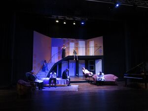 Hofer Theaterspieler, Spielszene aus Gerüchte....Gerüchte im Spieljahr 2014.jpg
