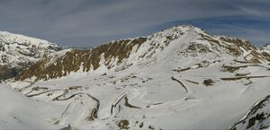 Großglockner Hochalpenstraße Schneeräumung 2022 01.jpg