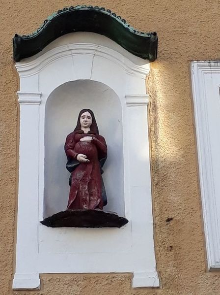 Datei:Madonna hallein.jpg