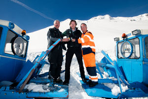 Grossglockner Hochalpenstrasse Durchstich 2012.jpg