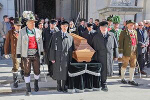 Kothgasser Erzbischof Begräbnisfeierlichkeiten 11.jpg