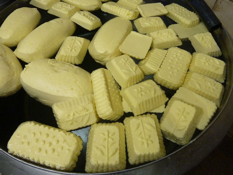 Datei:Almbutter, Schaunbergalm, Niedernsill.jpg