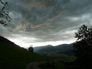 Gewitterstimmung über Zell am See und Bruck.jpg