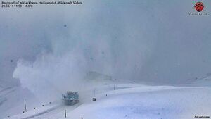 Großglockner Hochalpenstraße Schneeräumung 2017 Südrampe 11.jpg