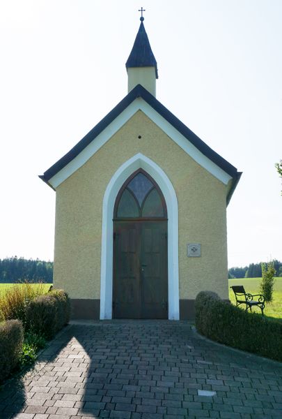 Datei:Friedenskapelle in Dürnberg-Seeham.jpg