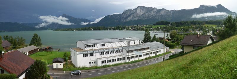 Datei:Limnologisches Institut in Mondsee Fischereiinstitut-1.JPG