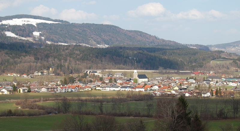 Datei:Thalgaublick vom Bürstling 3.4.09.jpg
