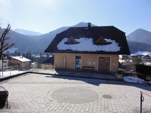 Haus der Begegnung in Ebenau.jpg
