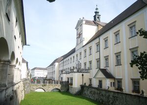Stift Kremsmünster, Innenanlage a.jpg