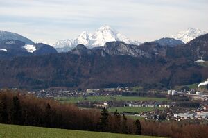 Kaltenhausen mit Barmsteinen und Watzmann.jpg