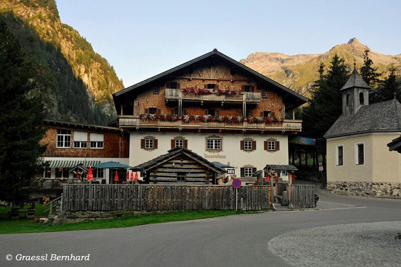 Datei:Matreier Tauernhaus.jpg