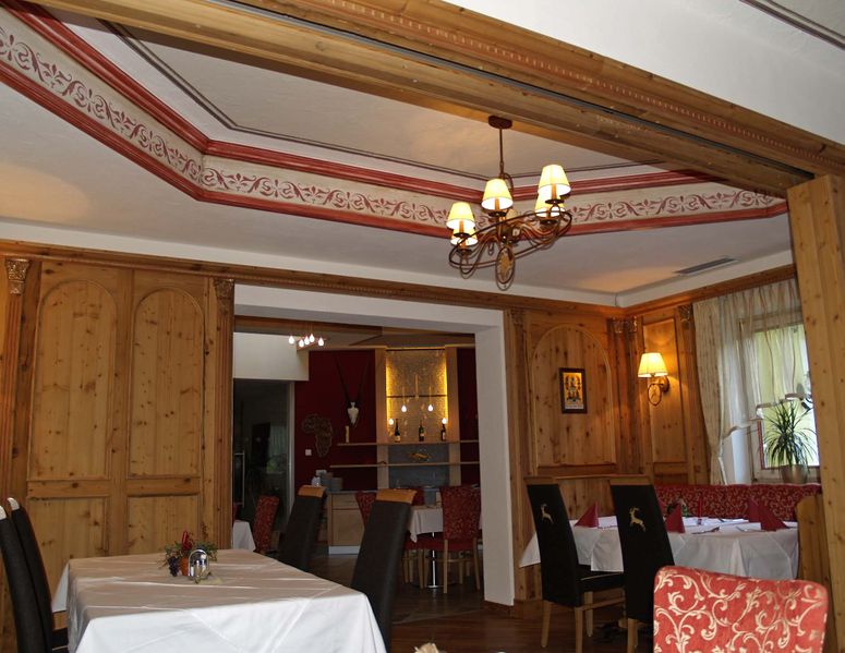 Datei:St. Johann Hubertusstube01.jpg
