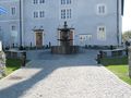 Brunnen beim Joseph-Mohr-Platz in Mariapfarr.jpg