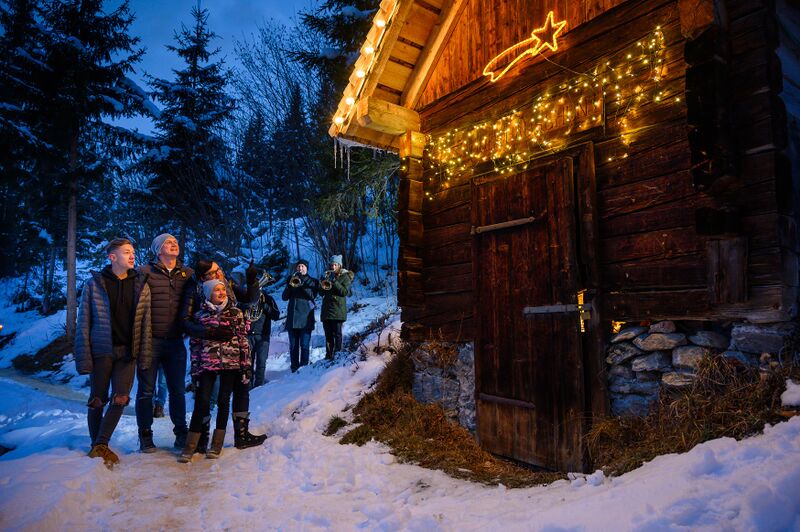 Datei:Radstädter Advent Weihnachtswanderung.jpg