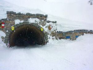 Grossglockner Hochalpenstrasse Winter 2012 02.jpg