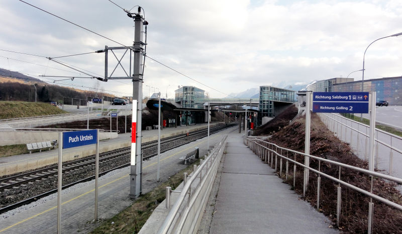 Datei:S-Bahn-Station Urstein.jpg