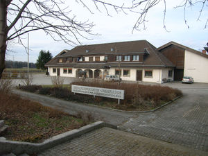 Besamungsanstalt Milchlabor Kleßheim.jpg