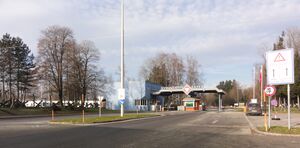 Haupttor der Schwarzenbergkaserne in Wals-Siezenheim.jpg