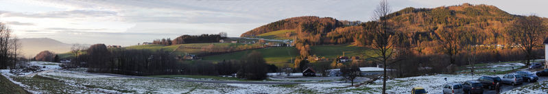Datei:Heuberg-Panoramaansicht von Guuggenthal aus.JPG
