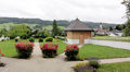 Pfarrhofausblick zur Kirche.jpg