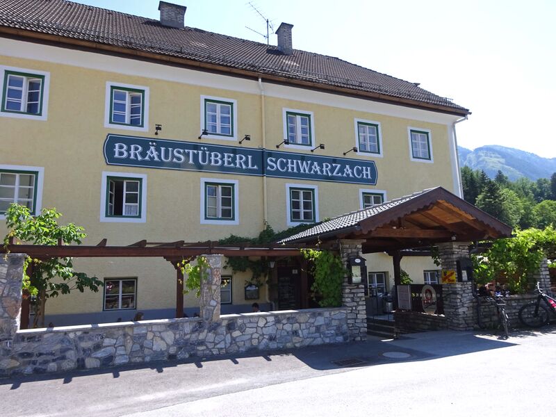 Datei:Schwarzach Brauerei 01.jpg