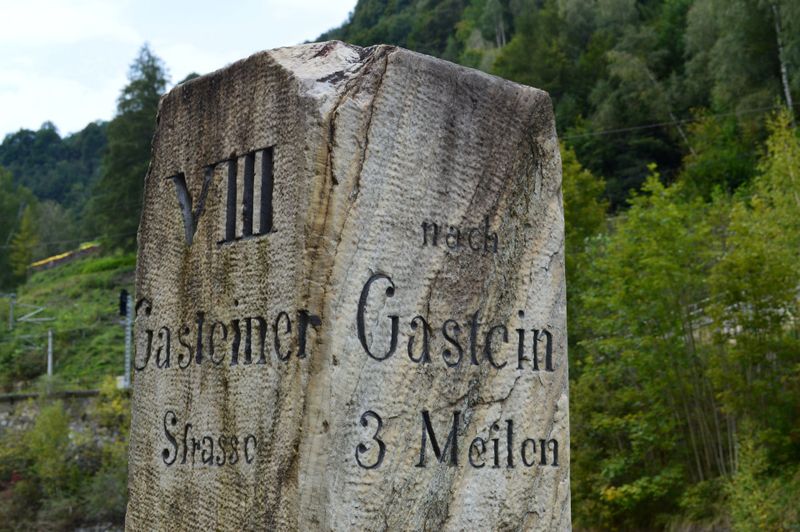 Datei:Meilenstein Lend 3.jpg