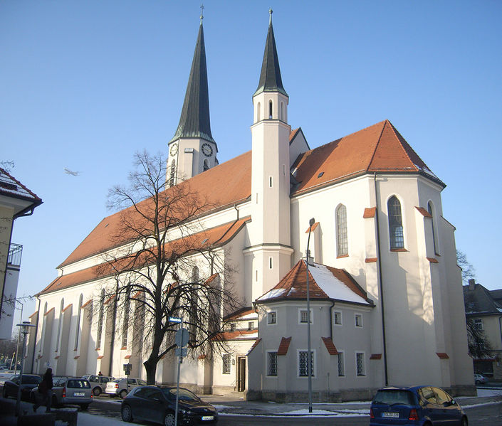 Datei:Freilassing pfarrkirche.jpg