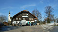 Johannishögl Kirche und Gasthaus.jpg