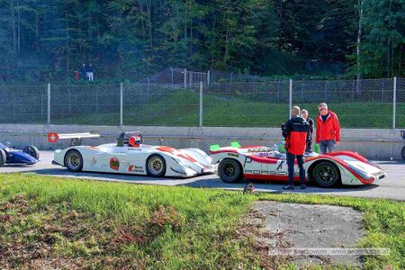 2025 10 03 Legends Grand Prix Salzburgring Boxen 09.jpg