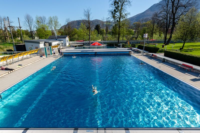 Datei:Freibad Alpenstraße 01.jpg