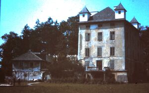 Schloss Kahlsperg, Aufn. von 1961.jpg