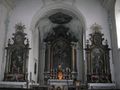 St. Michaelskirche innen.jpg