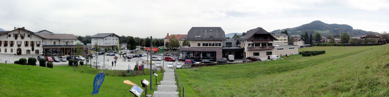 Datei:Bergheimer Kirchenstiegen-Perspektive.jpg